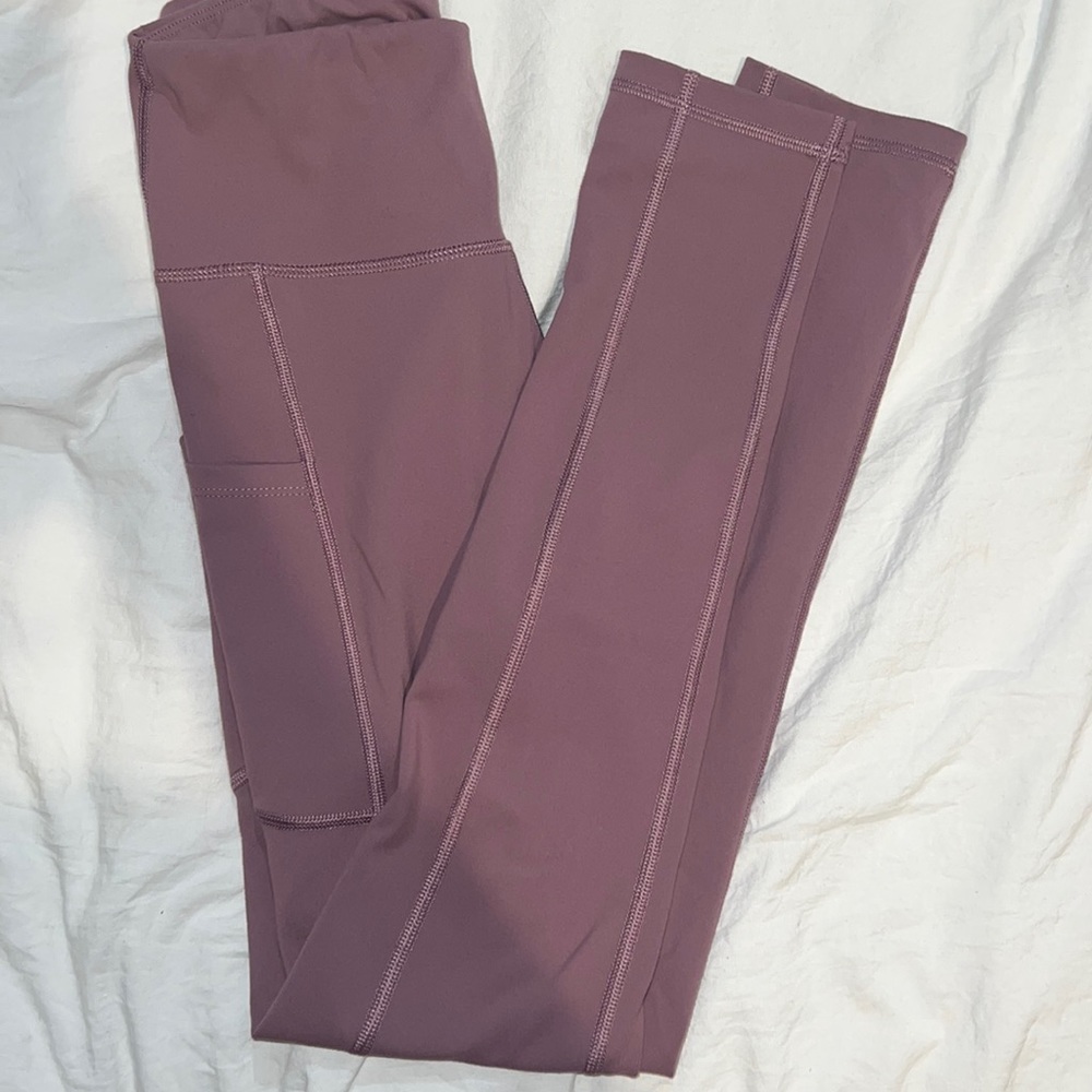 purple leggings with pockets